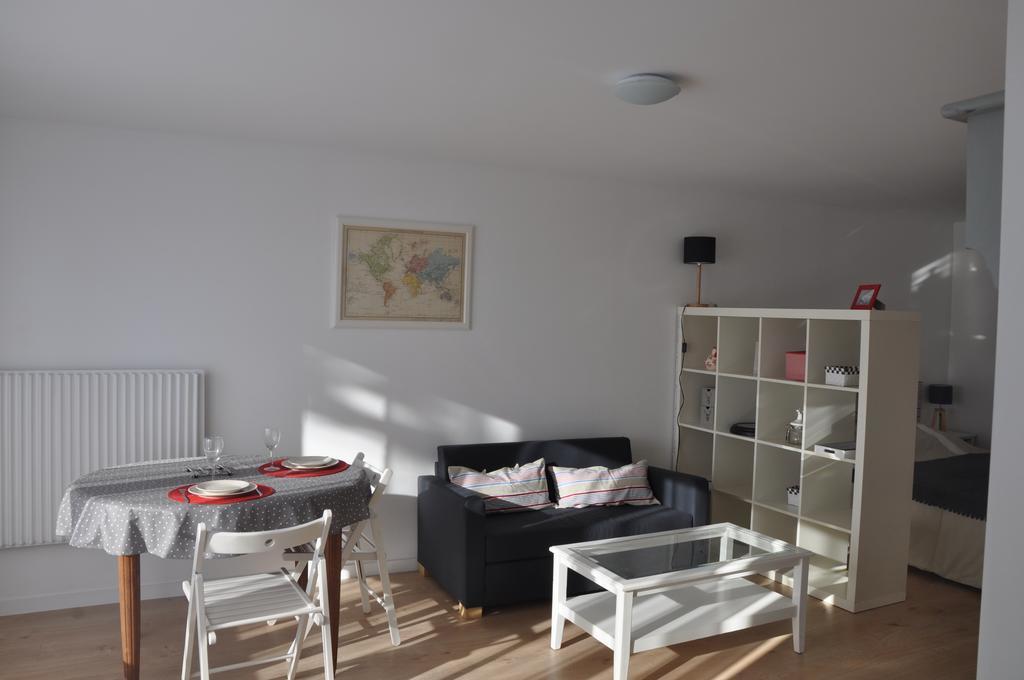 Studio Du Marechal Sainte Foy les Lyon Bagian luar foto