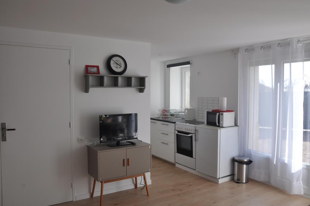 Studio Du Marechal Sainte Foy les Lyon Bagian luar foto